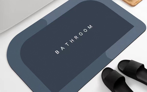 Bathroom mat (4).jpg